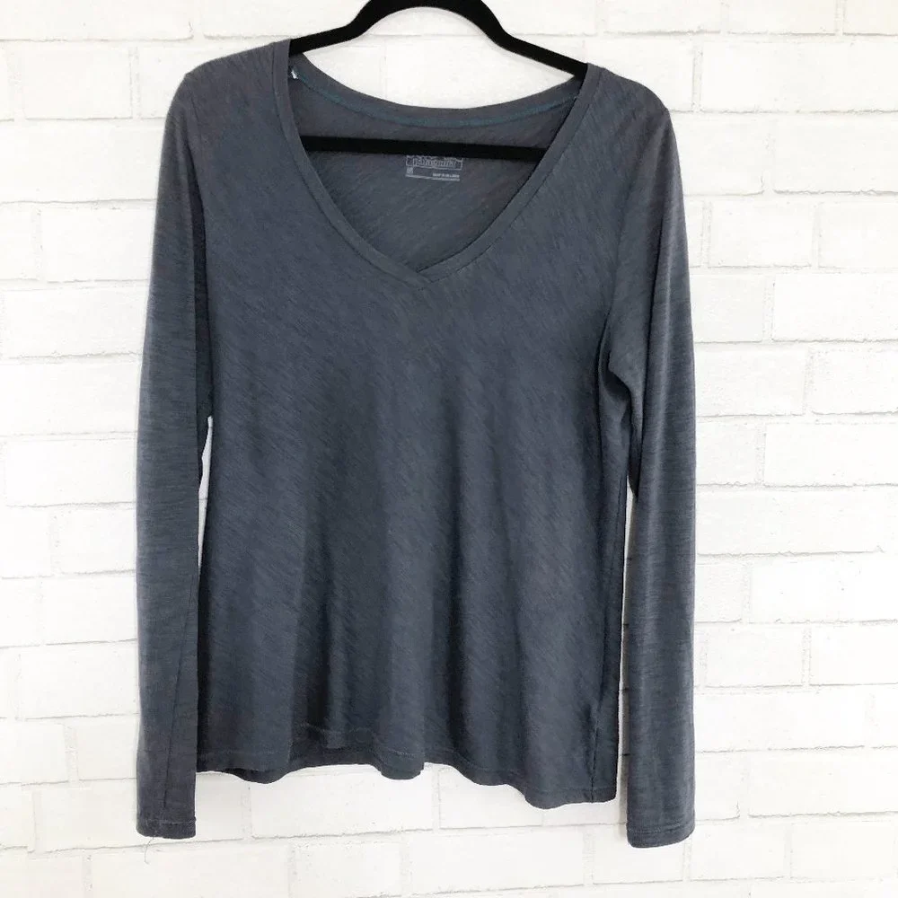Patagonia Gray Blue Long Sleeve V-Neck Tee Shirt Women's Size Medium - Picture 1 of 4